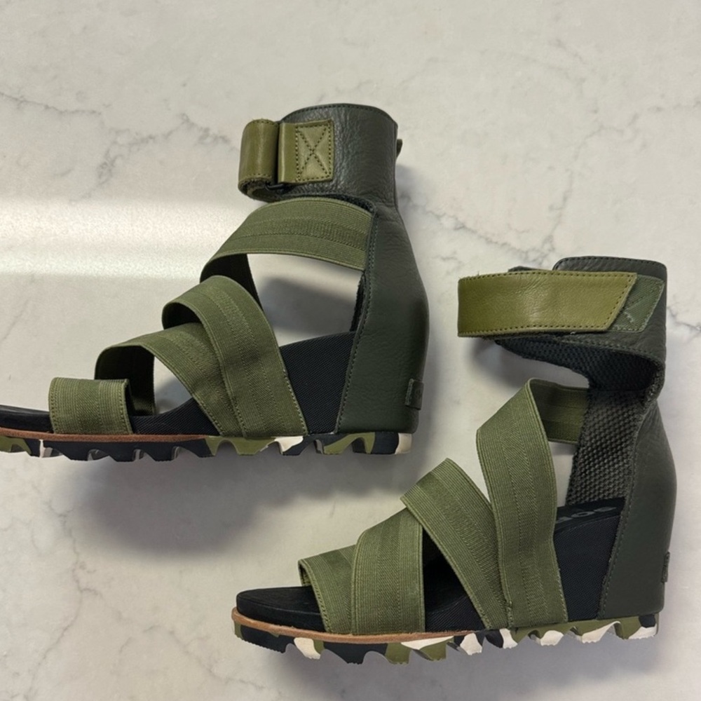 Sorel Women’s Joanie Gladiator ll  Olive Green Wedge Sandals Size 8 - Picture 3 of 8